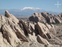 The 'Quebrada de Flechas', in the back the Nevado de Cachi (6,400 m), Calchaquí valley, province of Salta, Argentina
