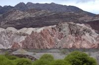 Rocas sedimentarias, camino de Cafayate a Cachi, provincia de Salta, Argentina
